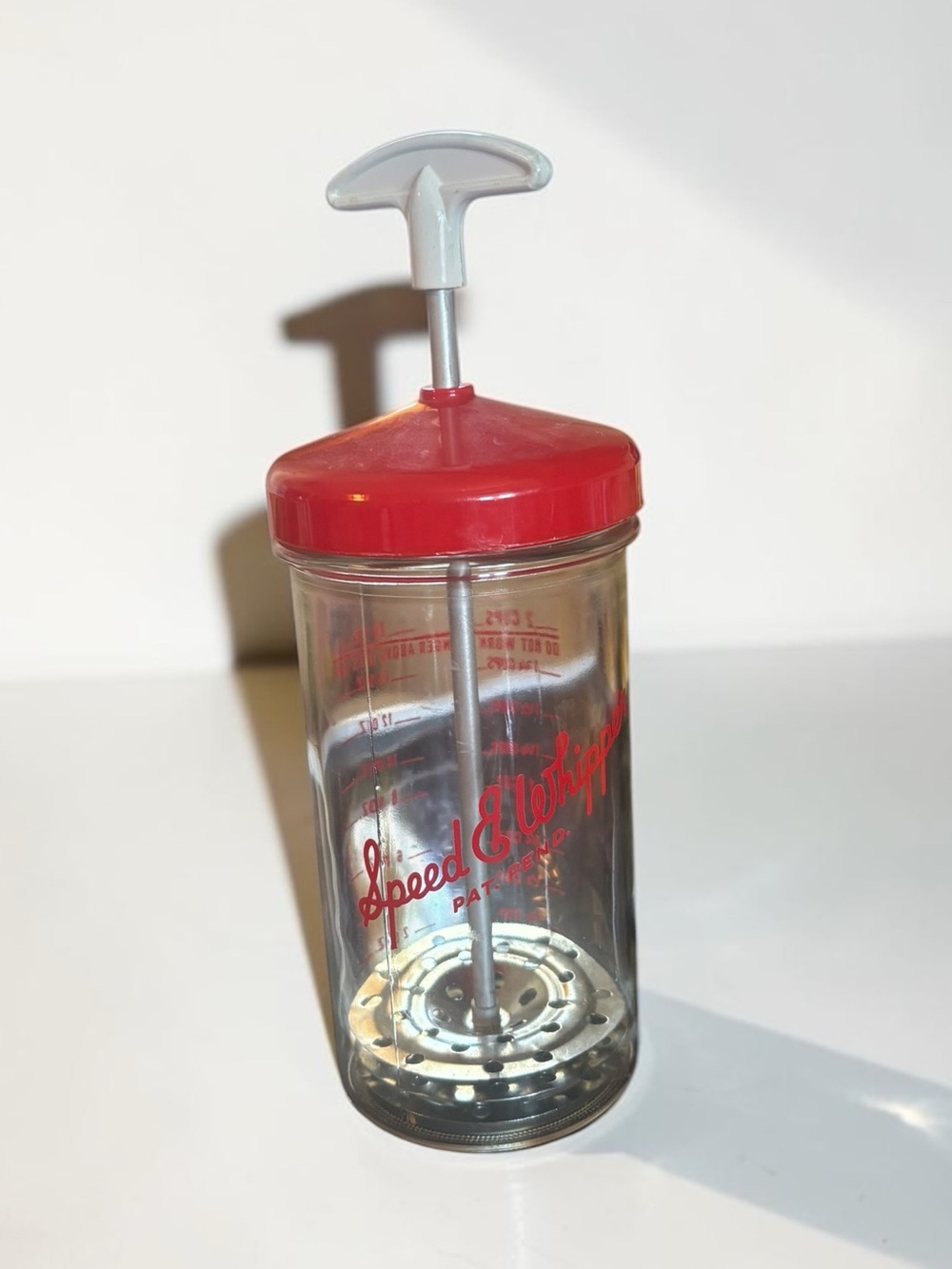 Vintage Speed E Whip Hand Mixer Glass Batter Whisk 2 Cup